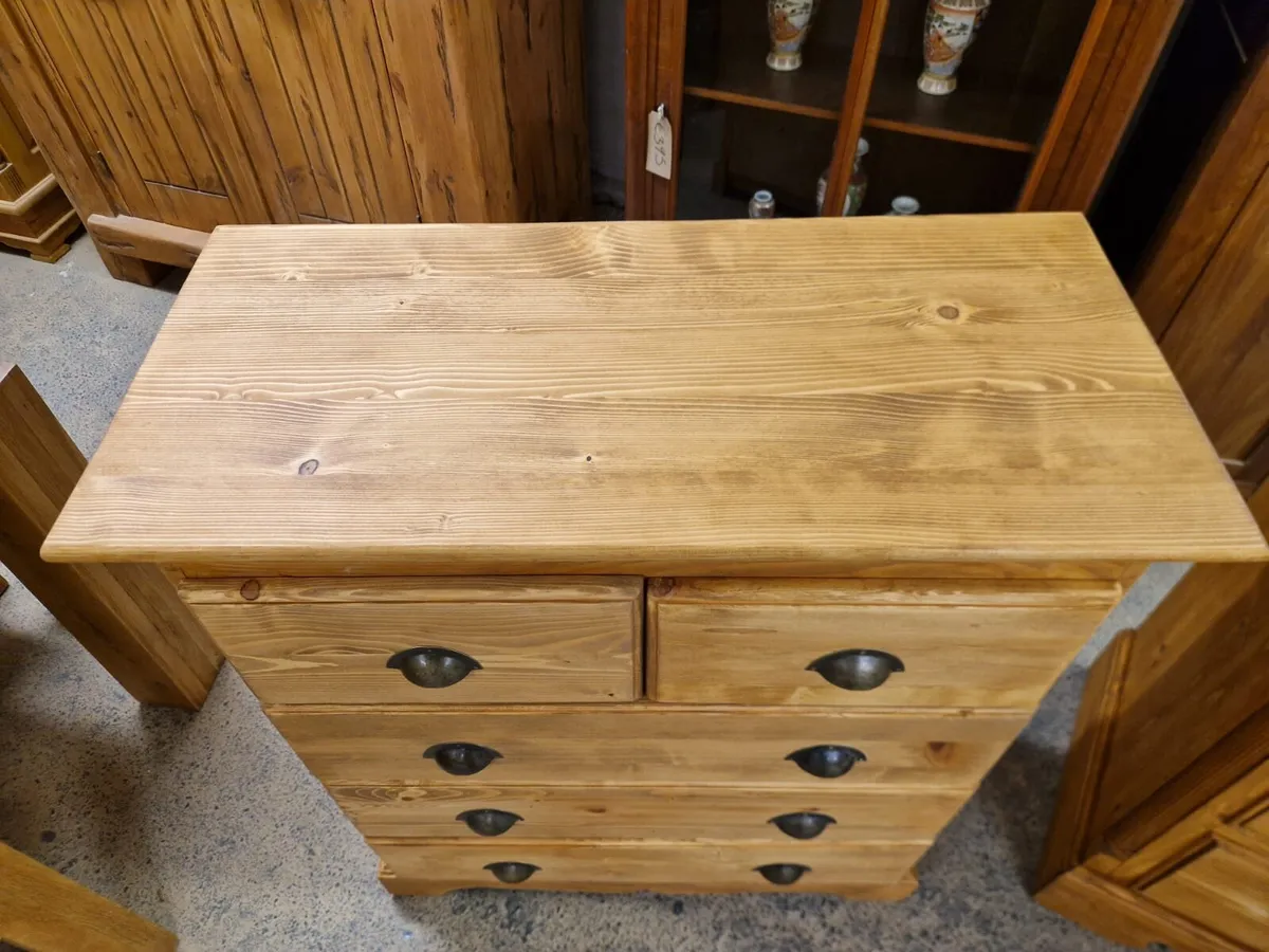 Vintage pine chest of drawers - Image 3