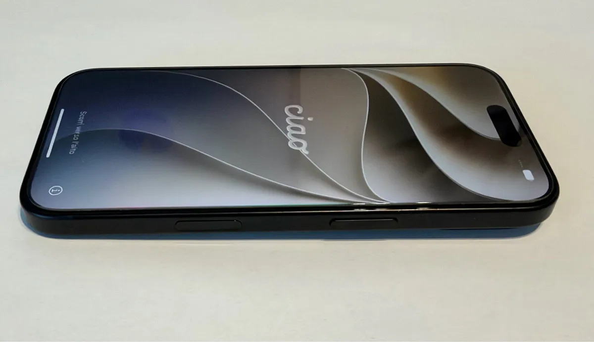 iPhone 16 128GB - Image 4