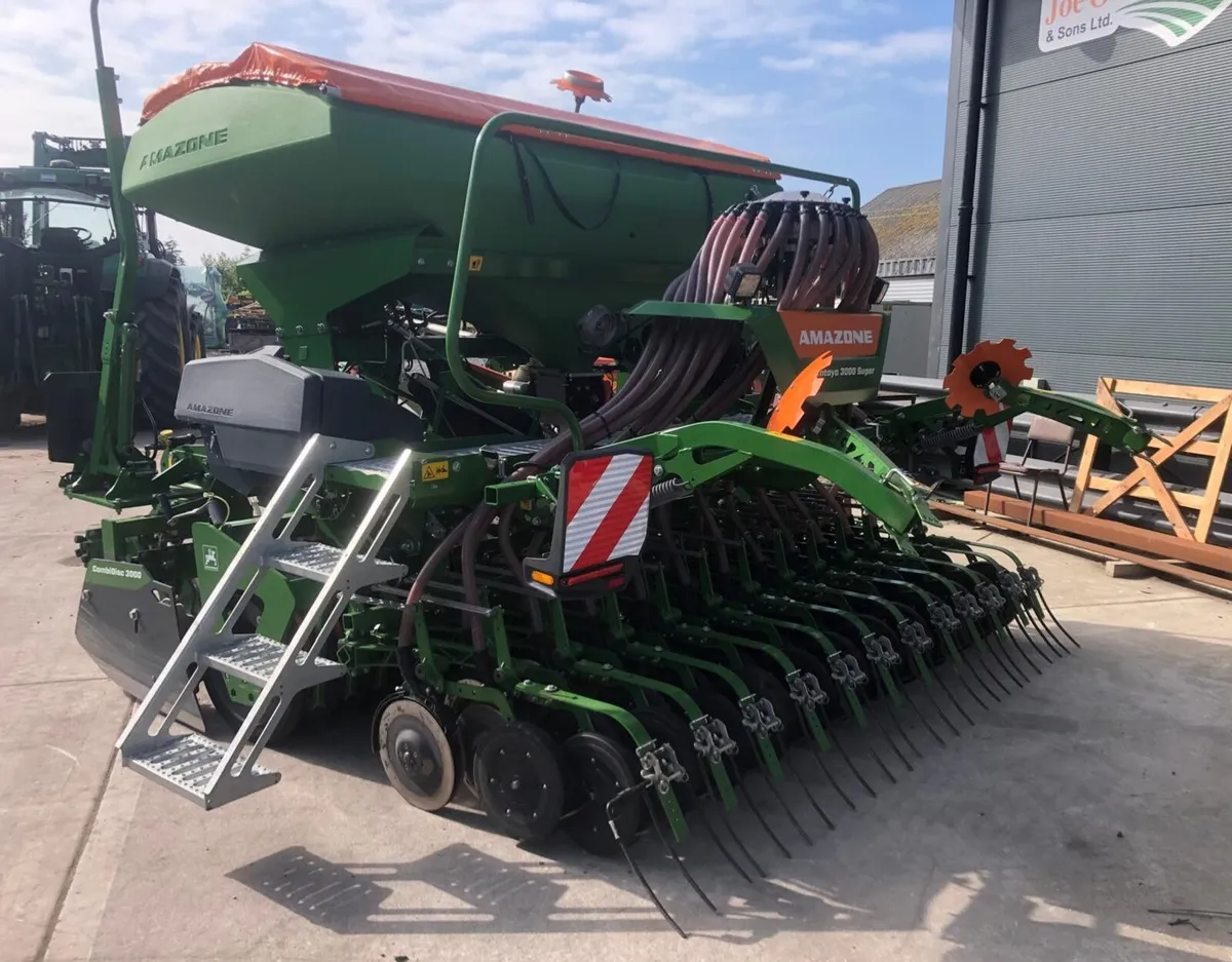 Amazone Centaya Super Twin Tec with Disc Harrow - Image 4