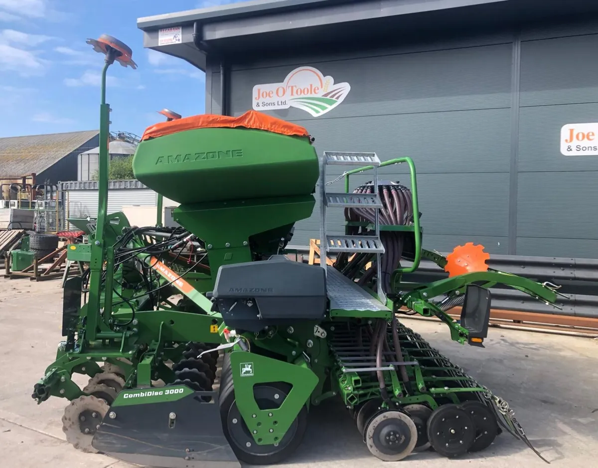 Amazone Centaya Super Twin Tec with Disc Harrow - Image 2
