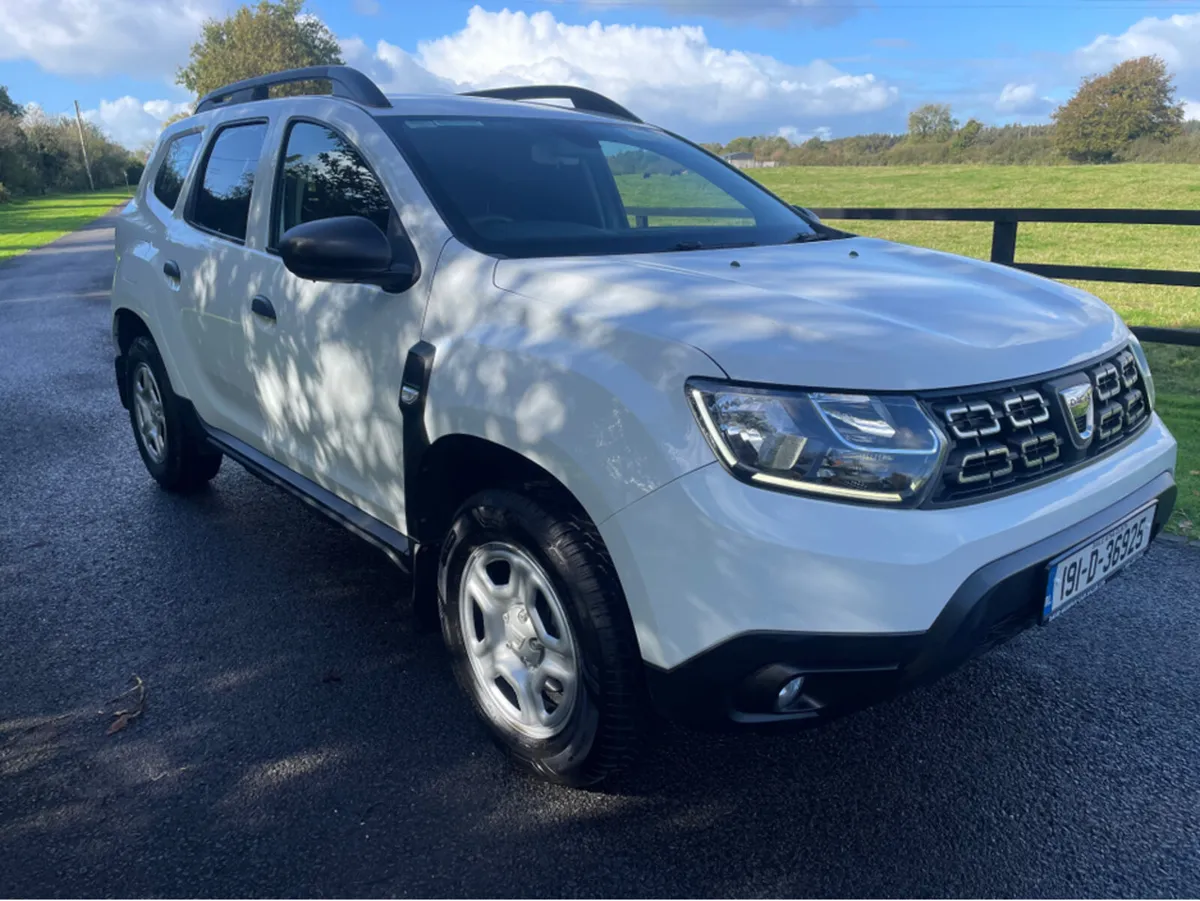 Dacia Duster ESENTIAL BLUE DCI 115 - Image 1