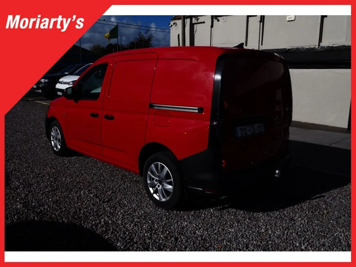 Volkswagen Caddy CARGO ED TDI 122BHP MANUAL 6SPEED - Image 4