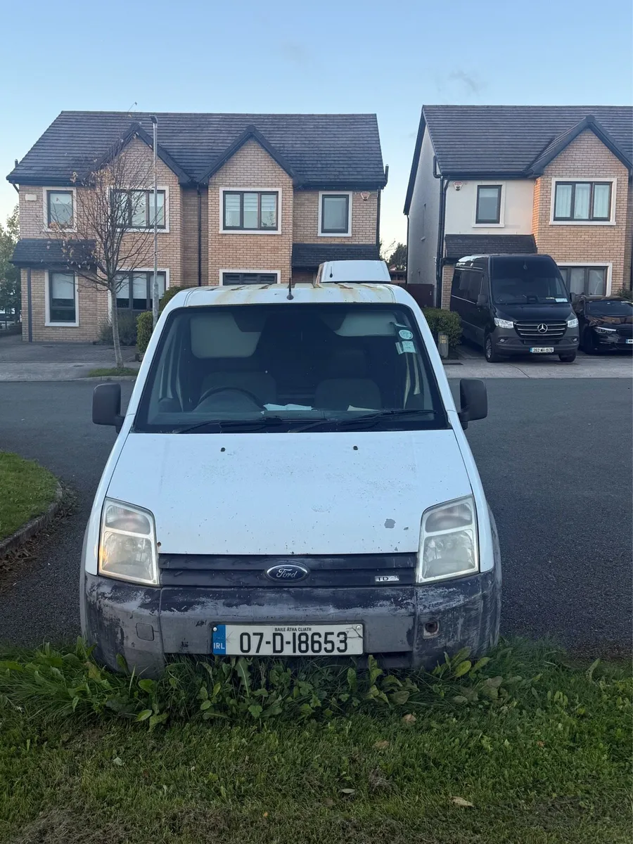 Ford Transit Connect - Image 3