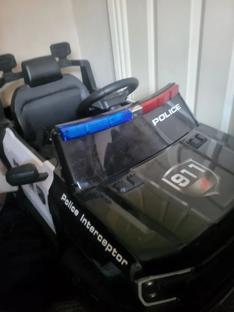 Electric toy car
