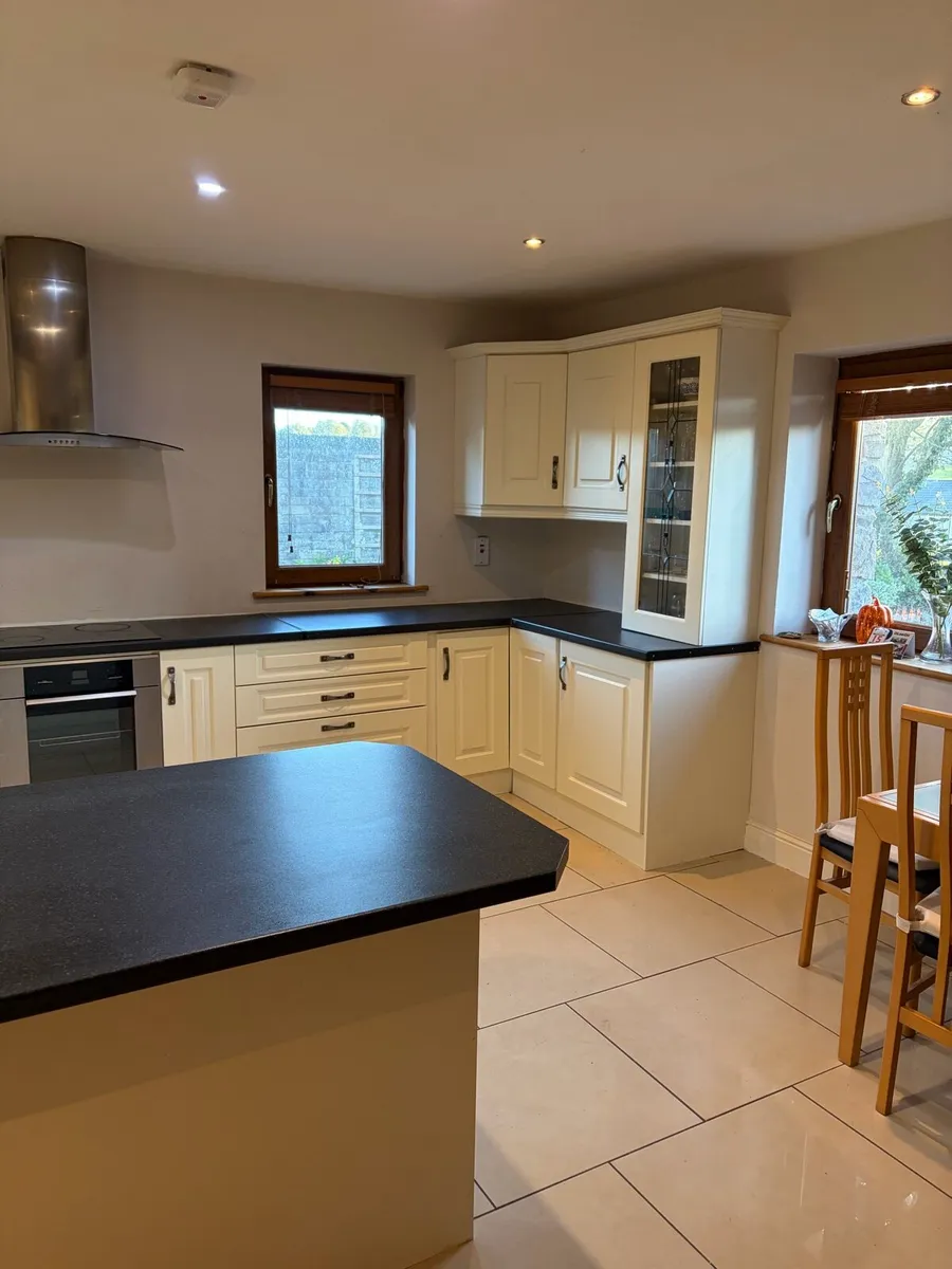 Kitchen - Image 3