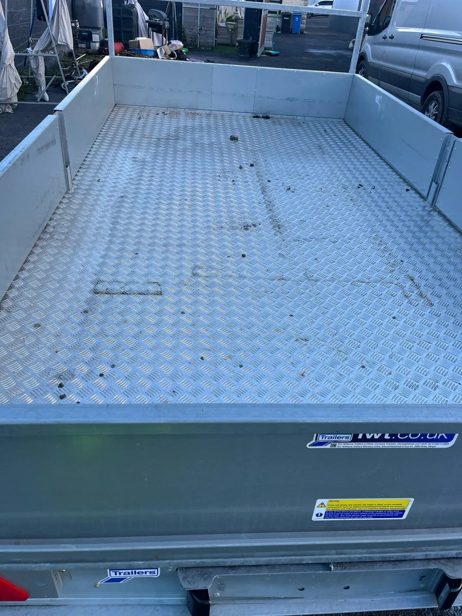 New Ifor Williams 12 x 6 drop side trailer - Image 2