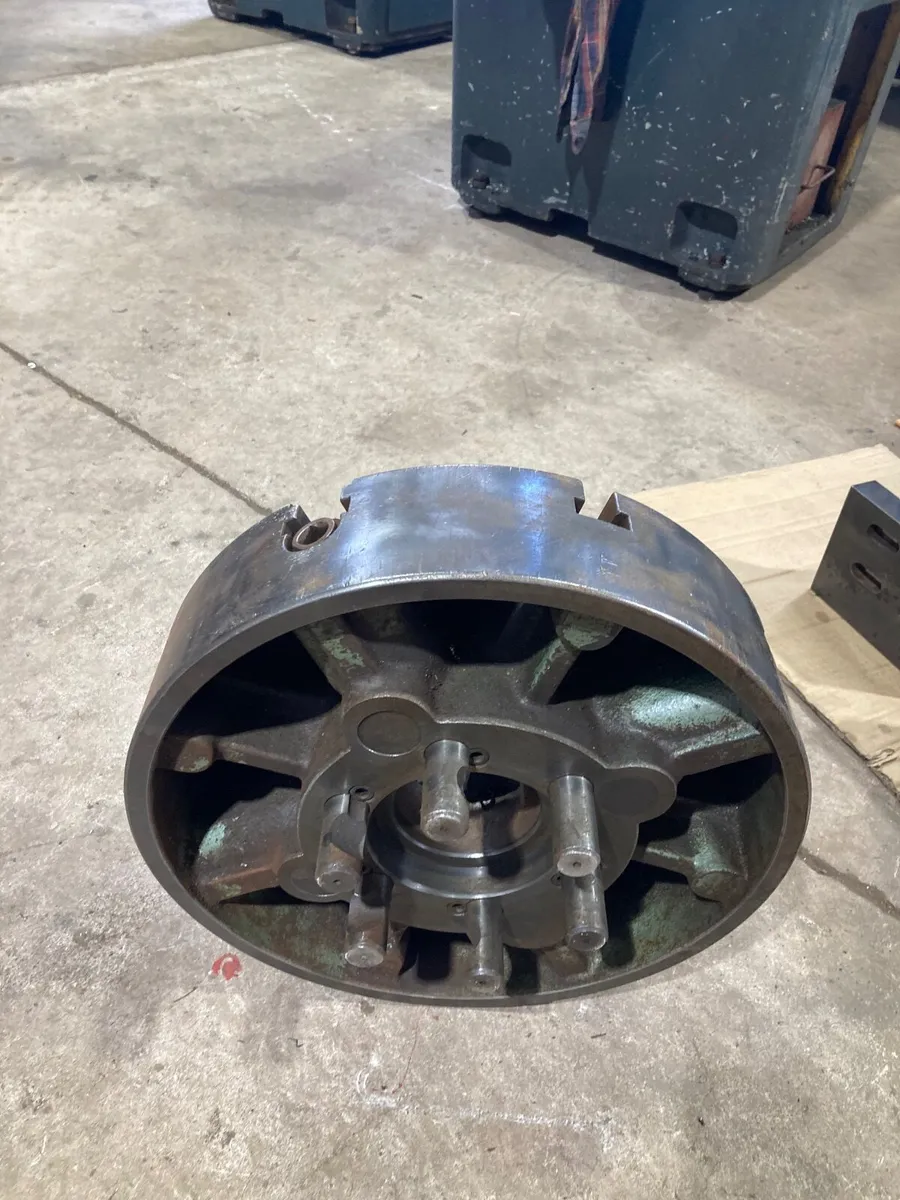 4 jaw lathe Chuck Colchester - Image 2