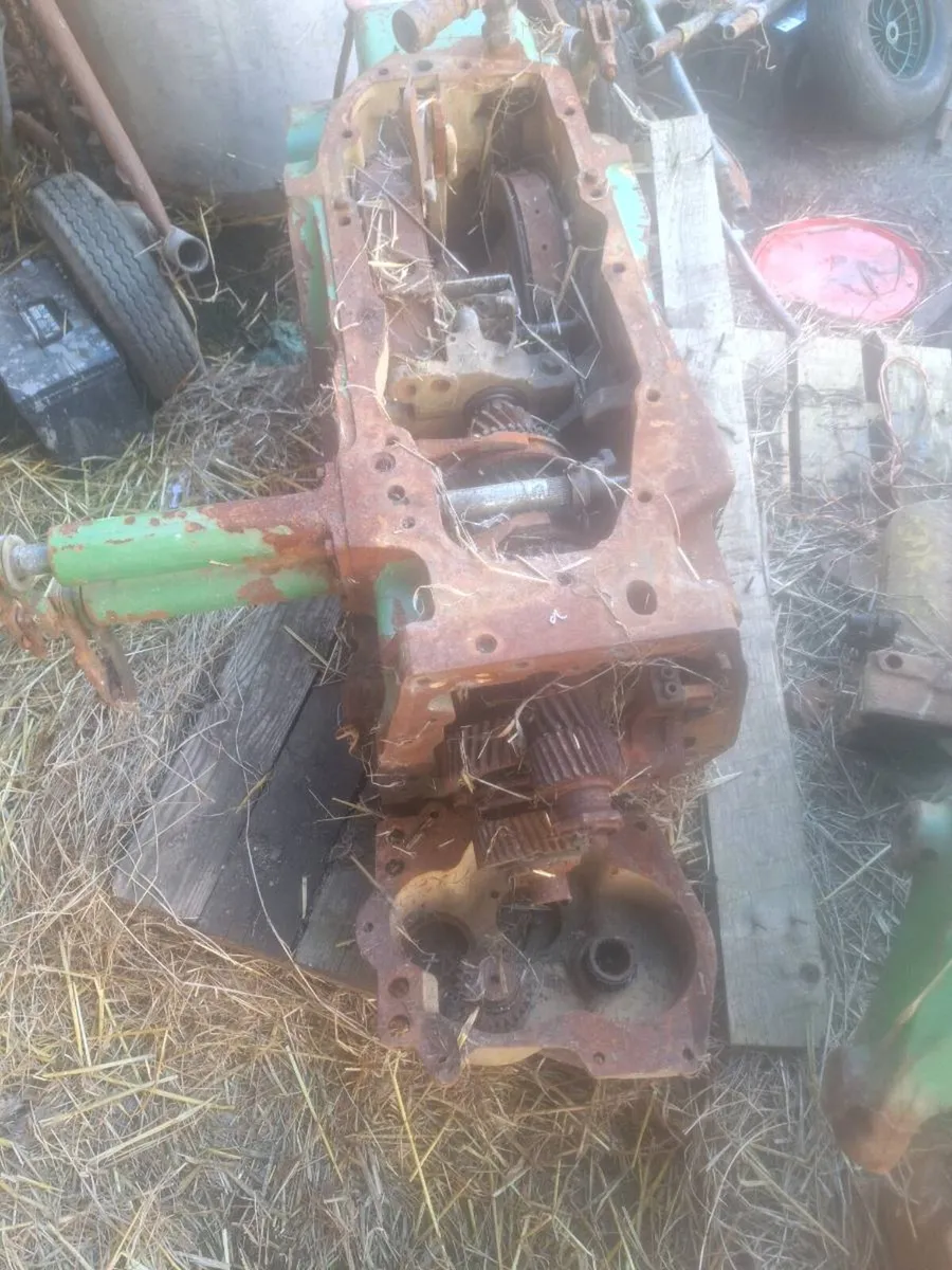 3050 2wd backend complete and 3050 backend housing - Image 3