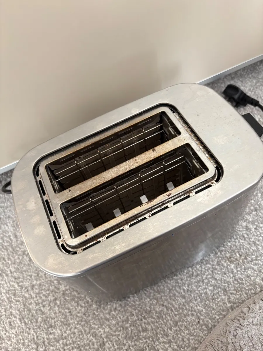 Toaster - Image 3