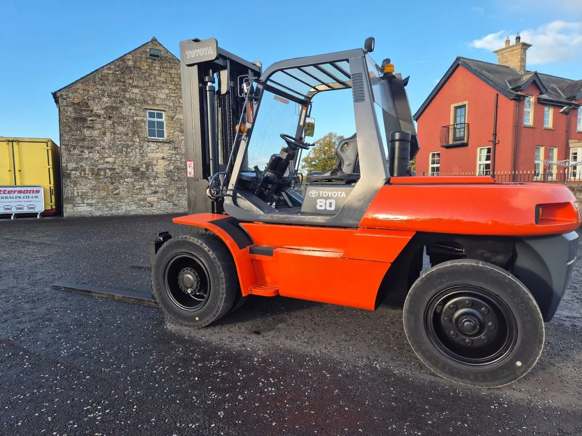 Toyota 8 ton Diesel Forklift - Image 2