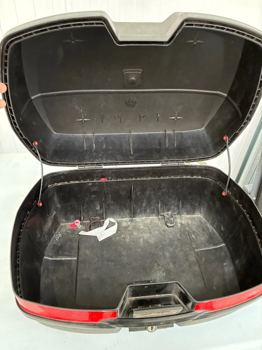 Givi Topcase for Motorbike - Image 2