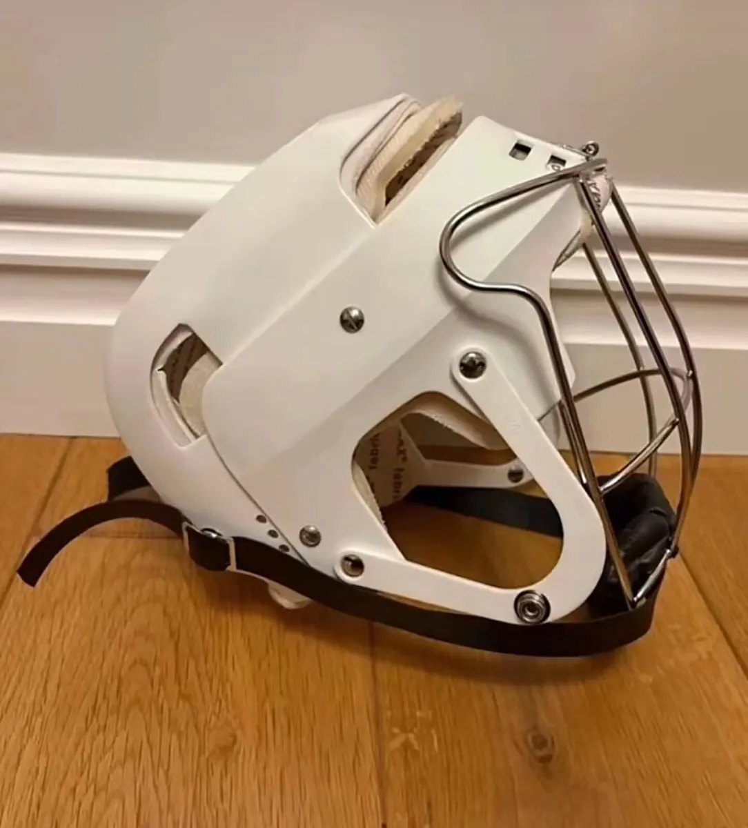 Sk 100 white cooper helmet - Image 1