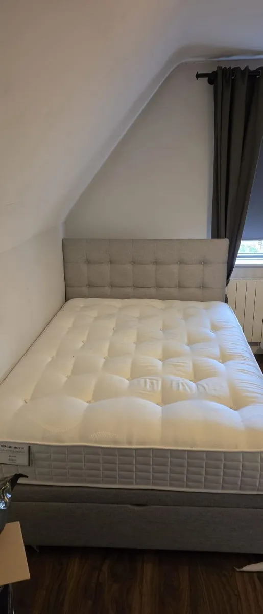 Double Bed - Image 4