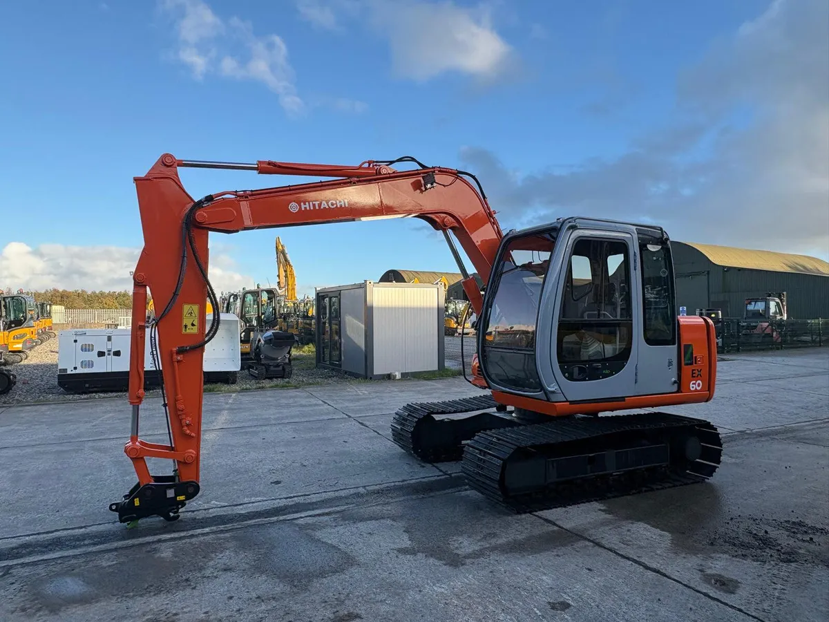 2001 Hitachi EX60-5 - Image 1