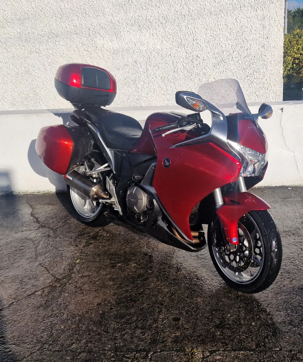 VFR1200 @ Doyles Athlone - Image 3