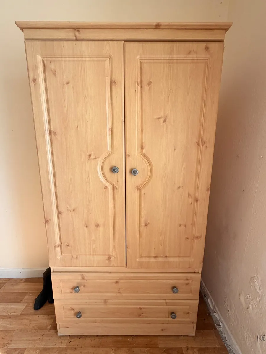 Wardrobe - Image 3