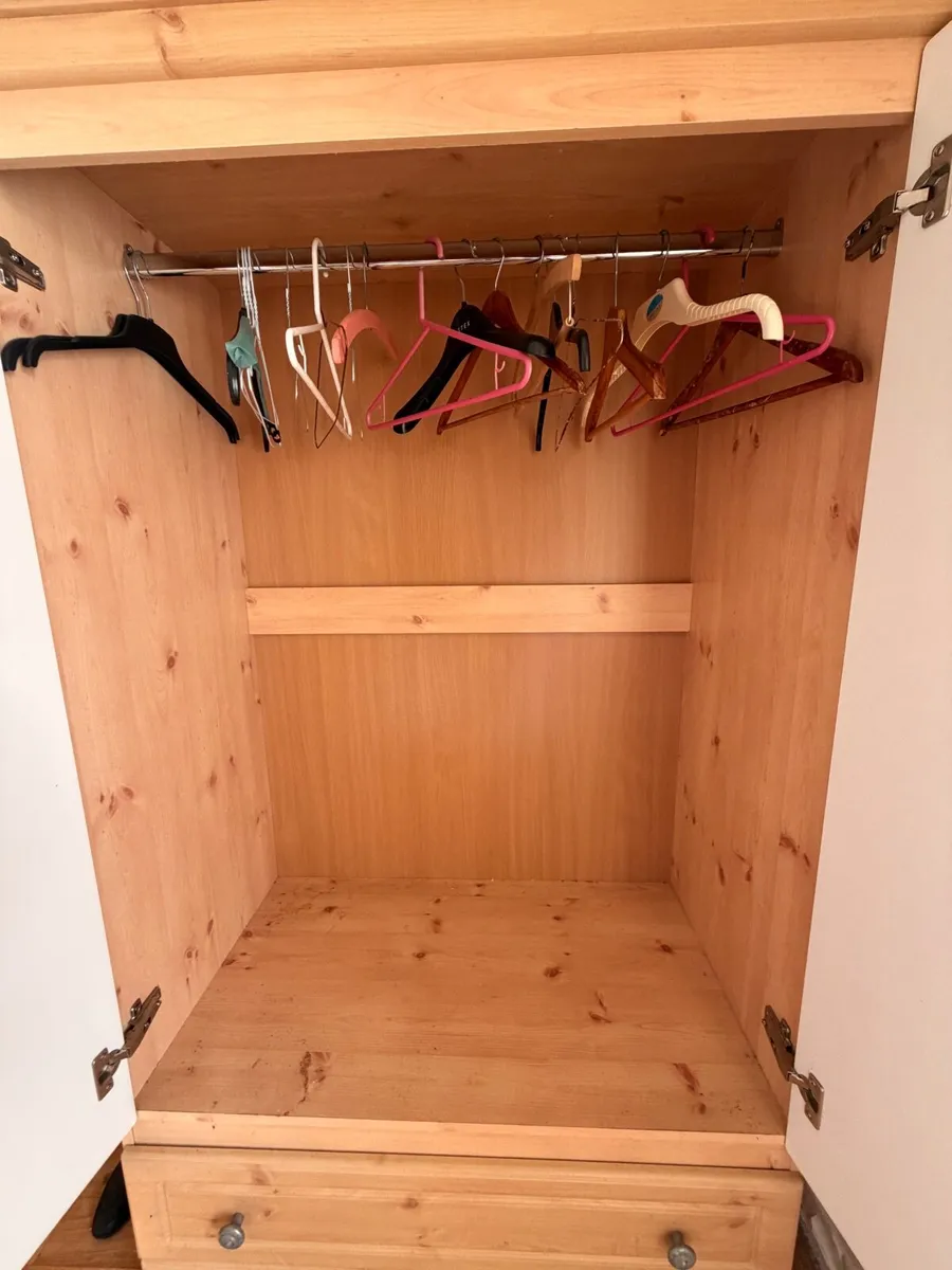 Wardrobe - Image 4