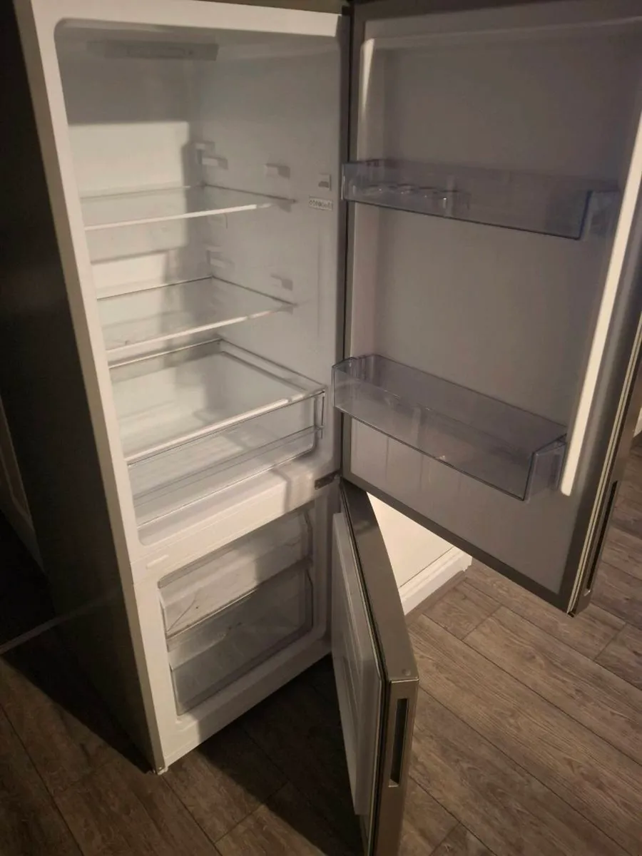 Fridge and freezer - Image 2