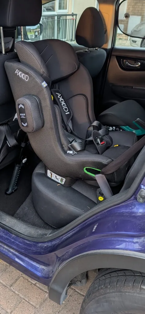 Axkid Minikid 4 Pro R129 36kg extended rear facing - Image 1