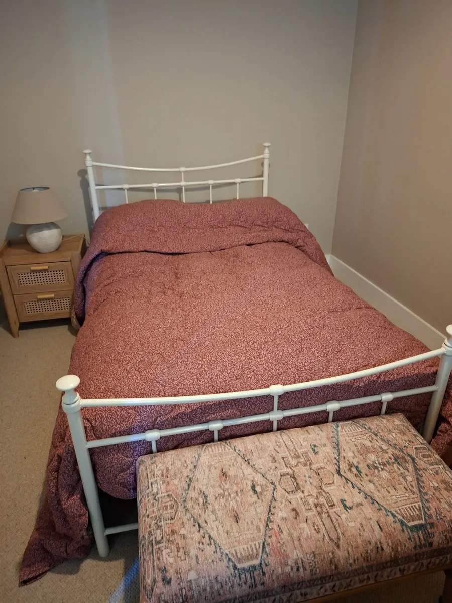 Bed frame - Image 4