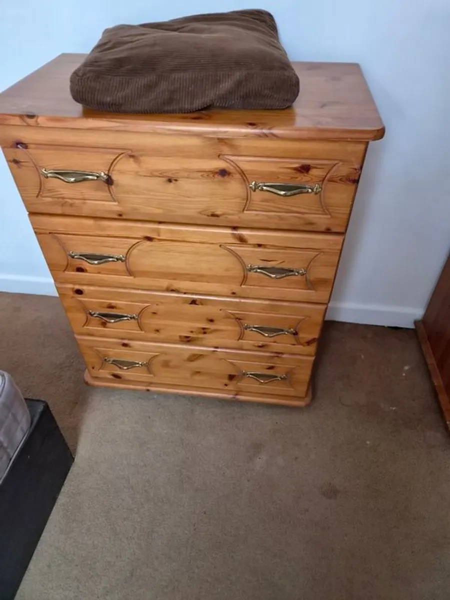 Bundle of wardrobes, so chests of drawers and lockers - Image 2