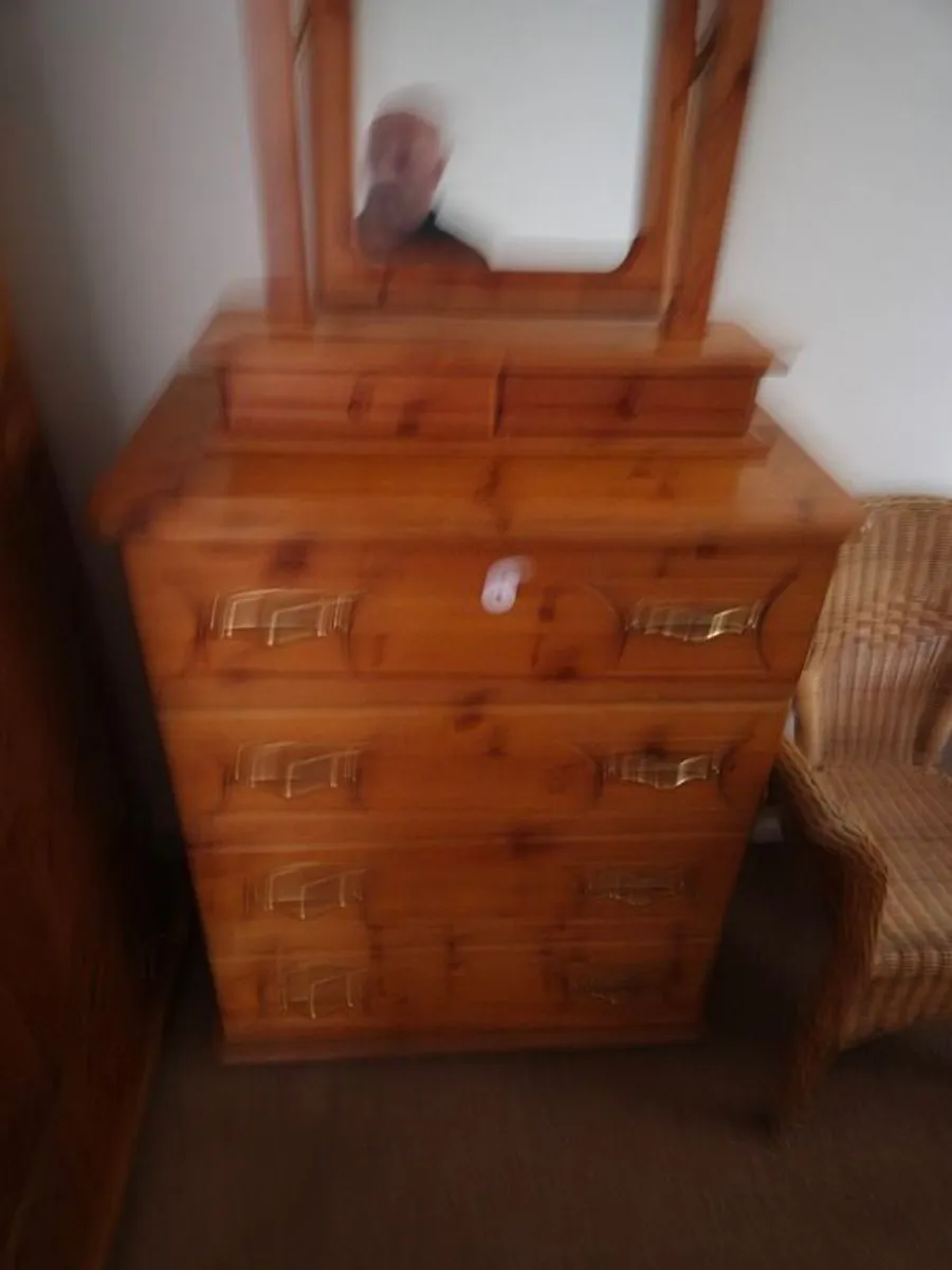 Bundle of wardrobes, so chests of drawers and lockers - Image 4