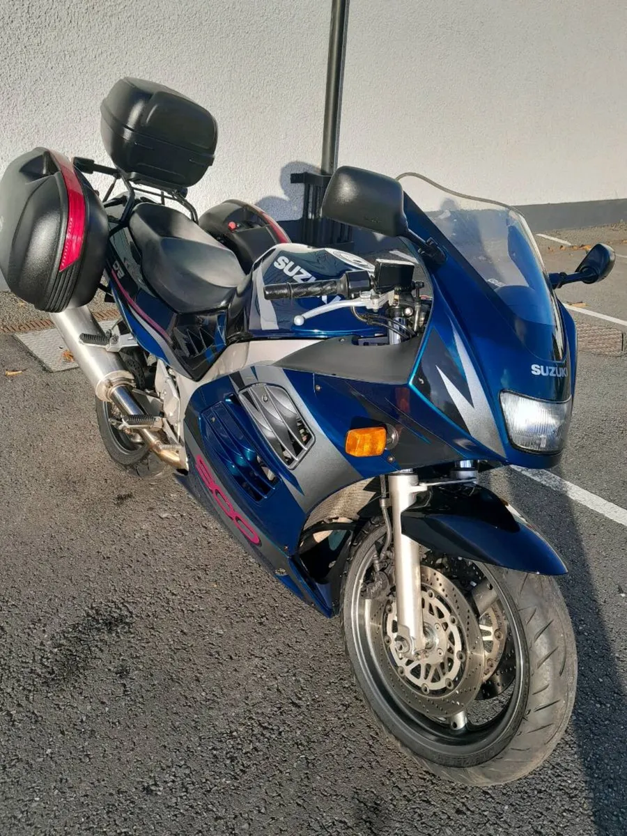 Suzuki RF900R 1996 - Image 4