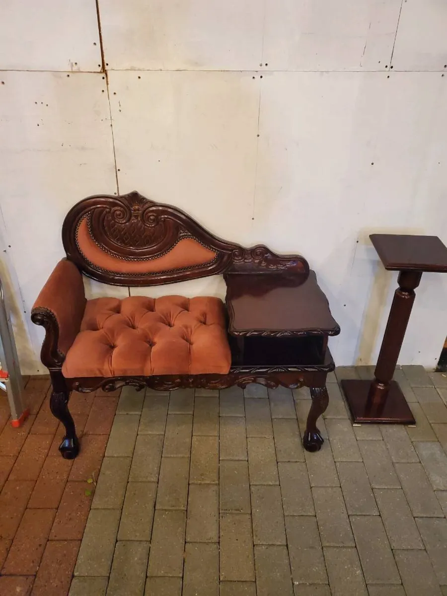 Telephone seat