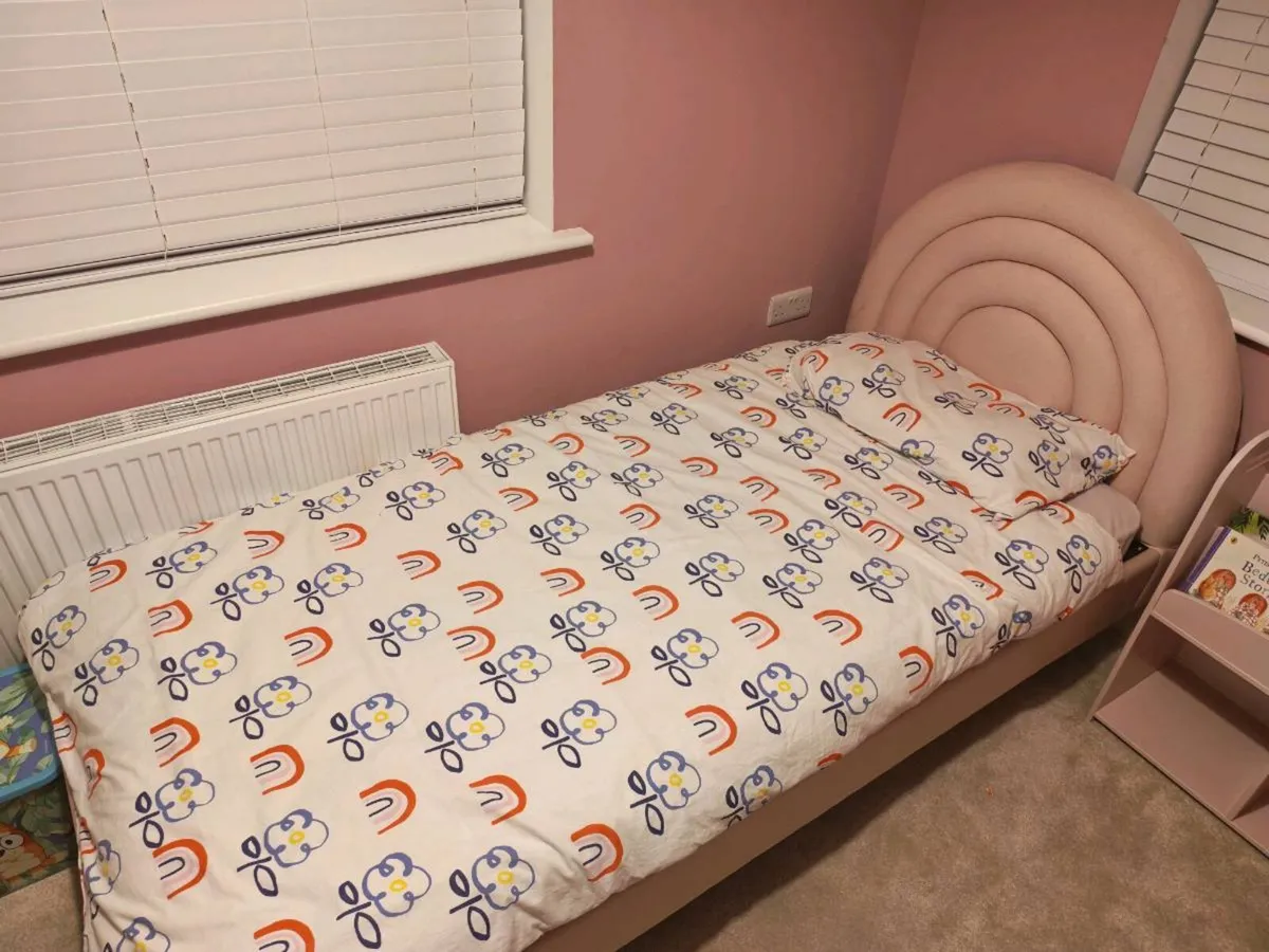 Kids bed - Image 1