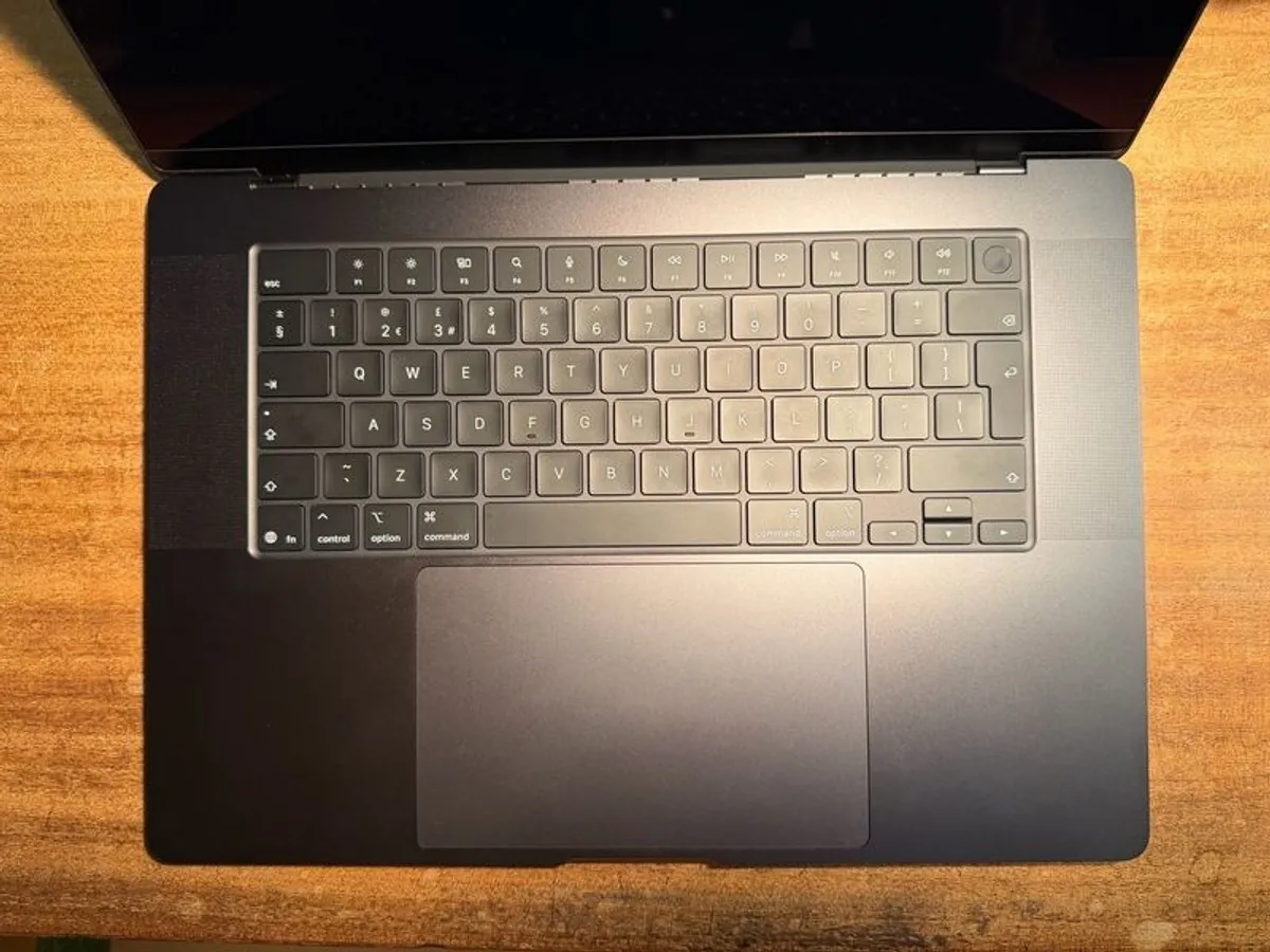 Macbook Pro 16-inch Pro 24GB 1TB Space Black - Image 3