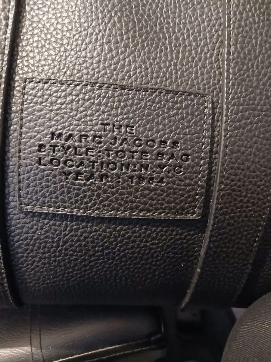 I want to sell real authentic Marc Jacobs bag - Image 2