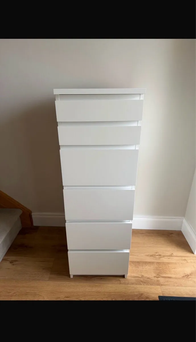 Chest of drawers - Image 2