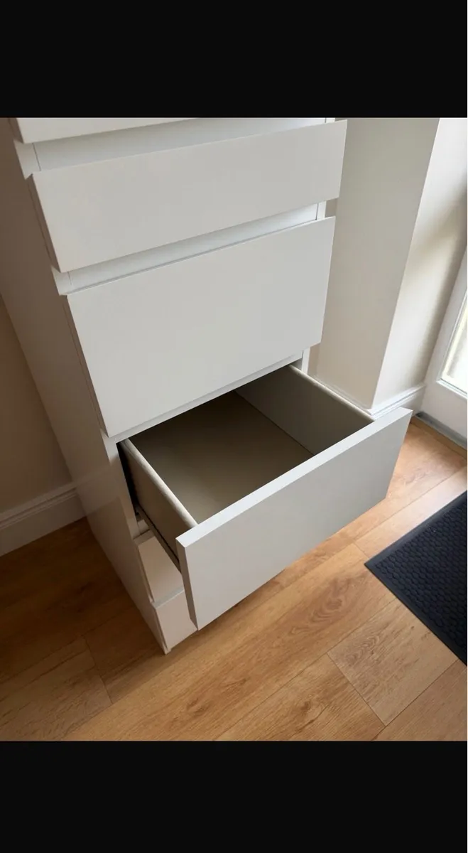 Chest of drawers - Image 4