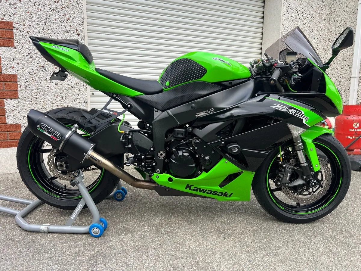 2012 Kawasaki Zx6r 600cc - Image 1