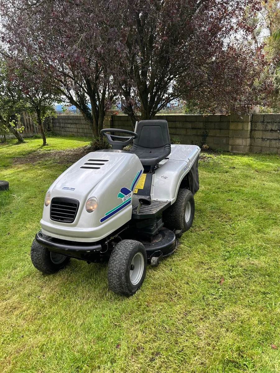 Ride on lawnmower - Image 3