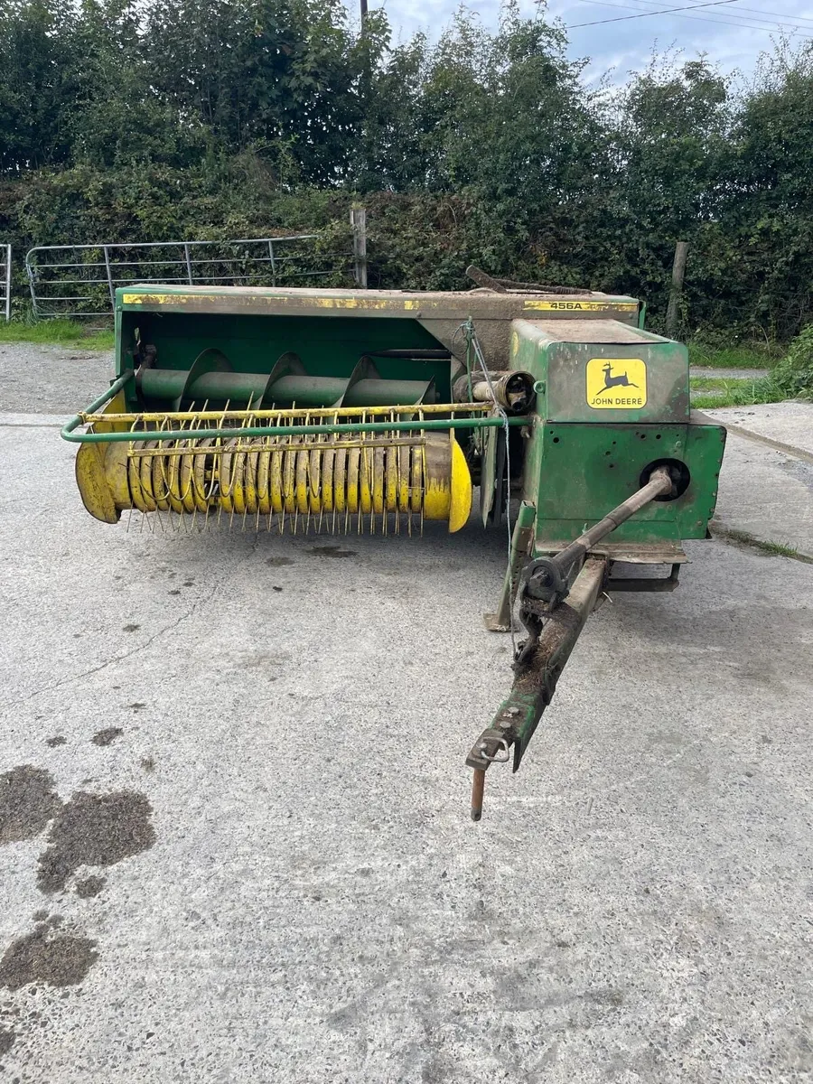 John Deere square baler 456A - Image 1