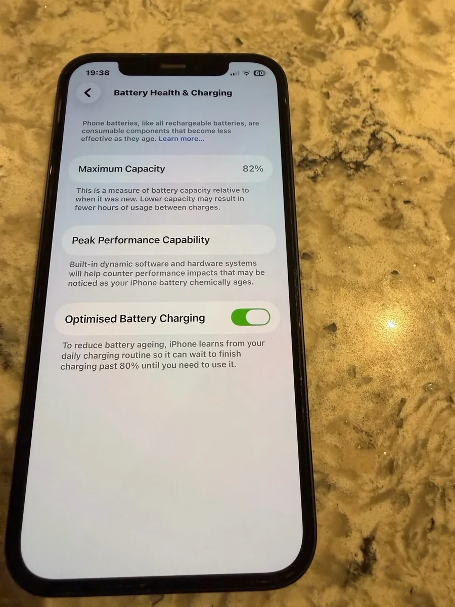 iPhone 12 64gb - Image 3