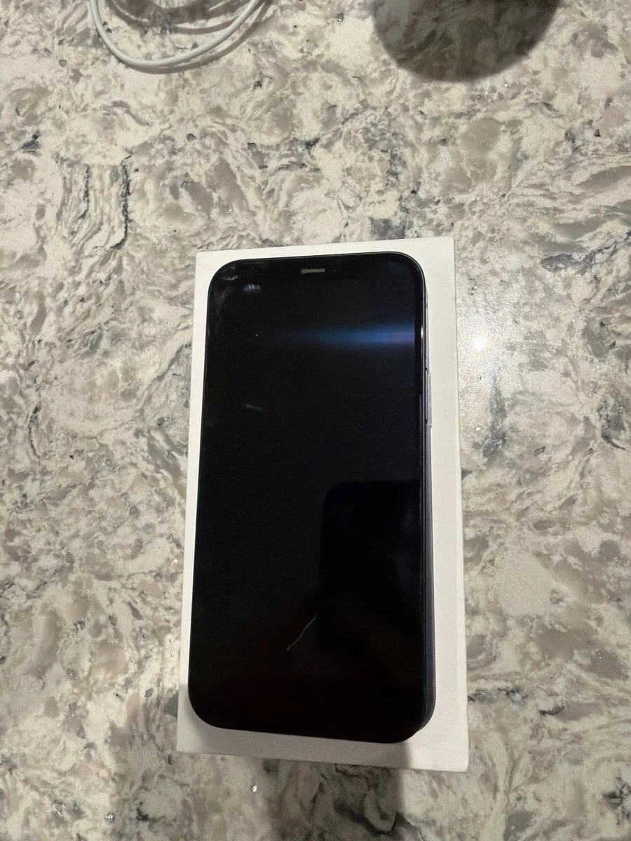 iPhone 12 64gb - Image 1