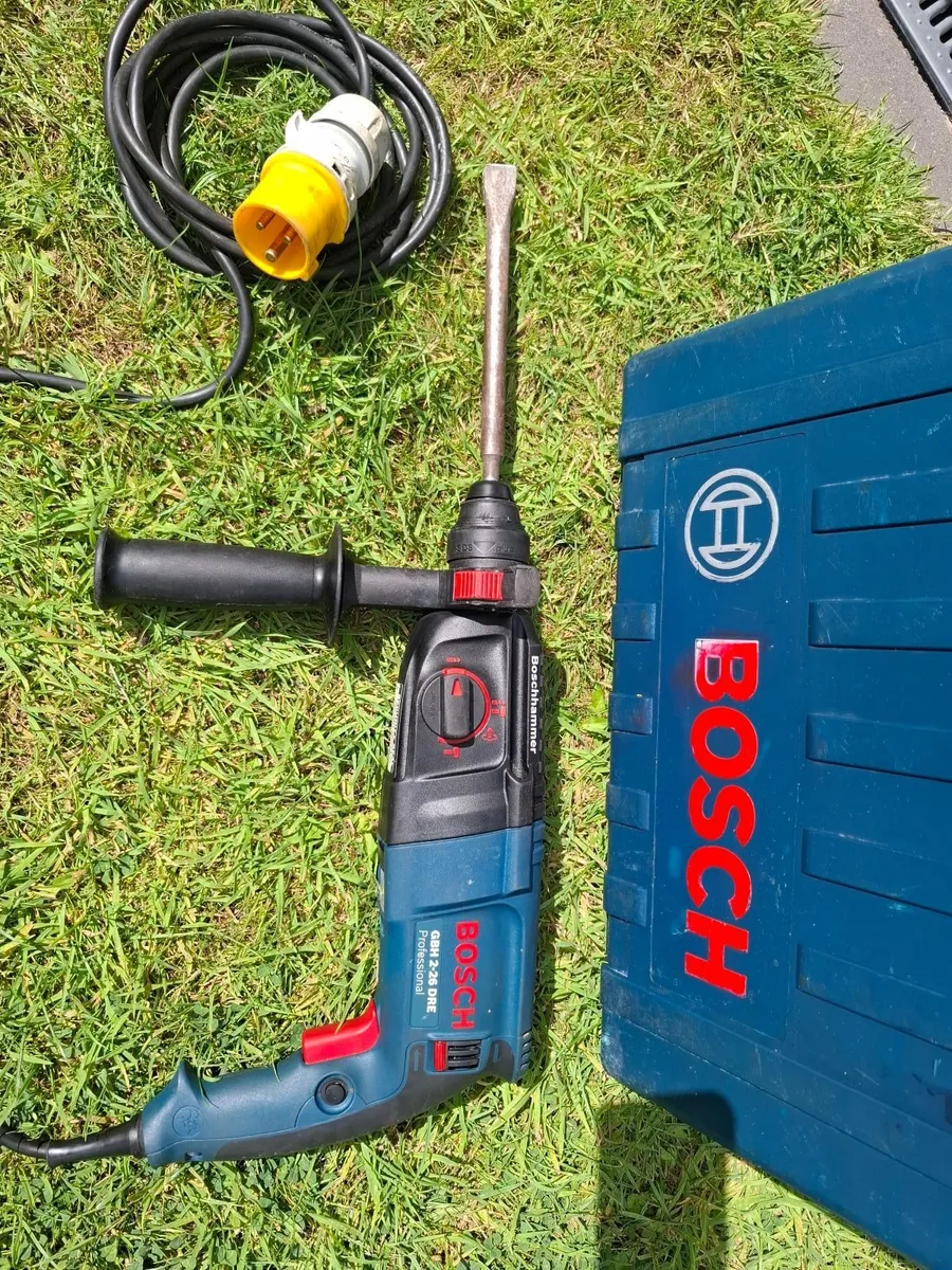 BOSCH DRILL+BREAKER - Image 1