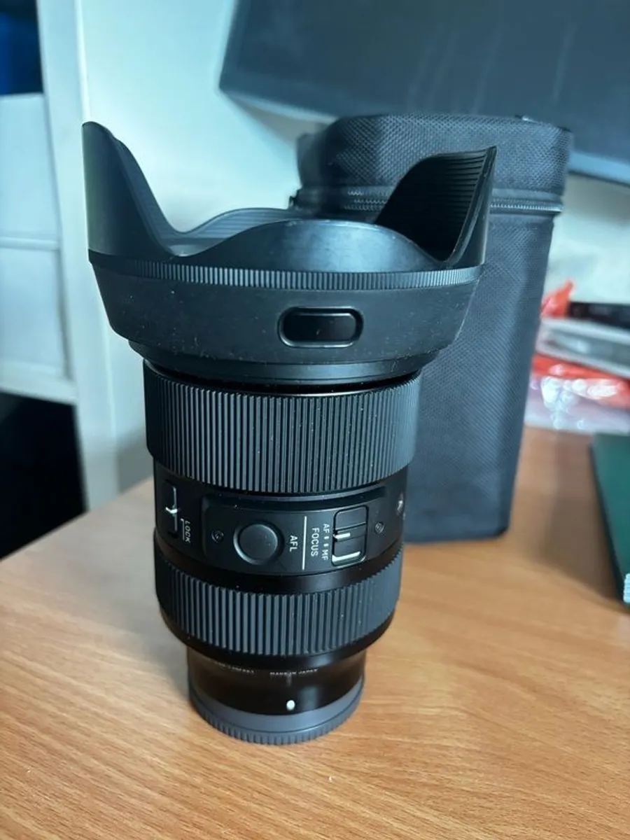 Sigma 24-70 F2.8 DG DN Art Sony FE lens - Image 1
