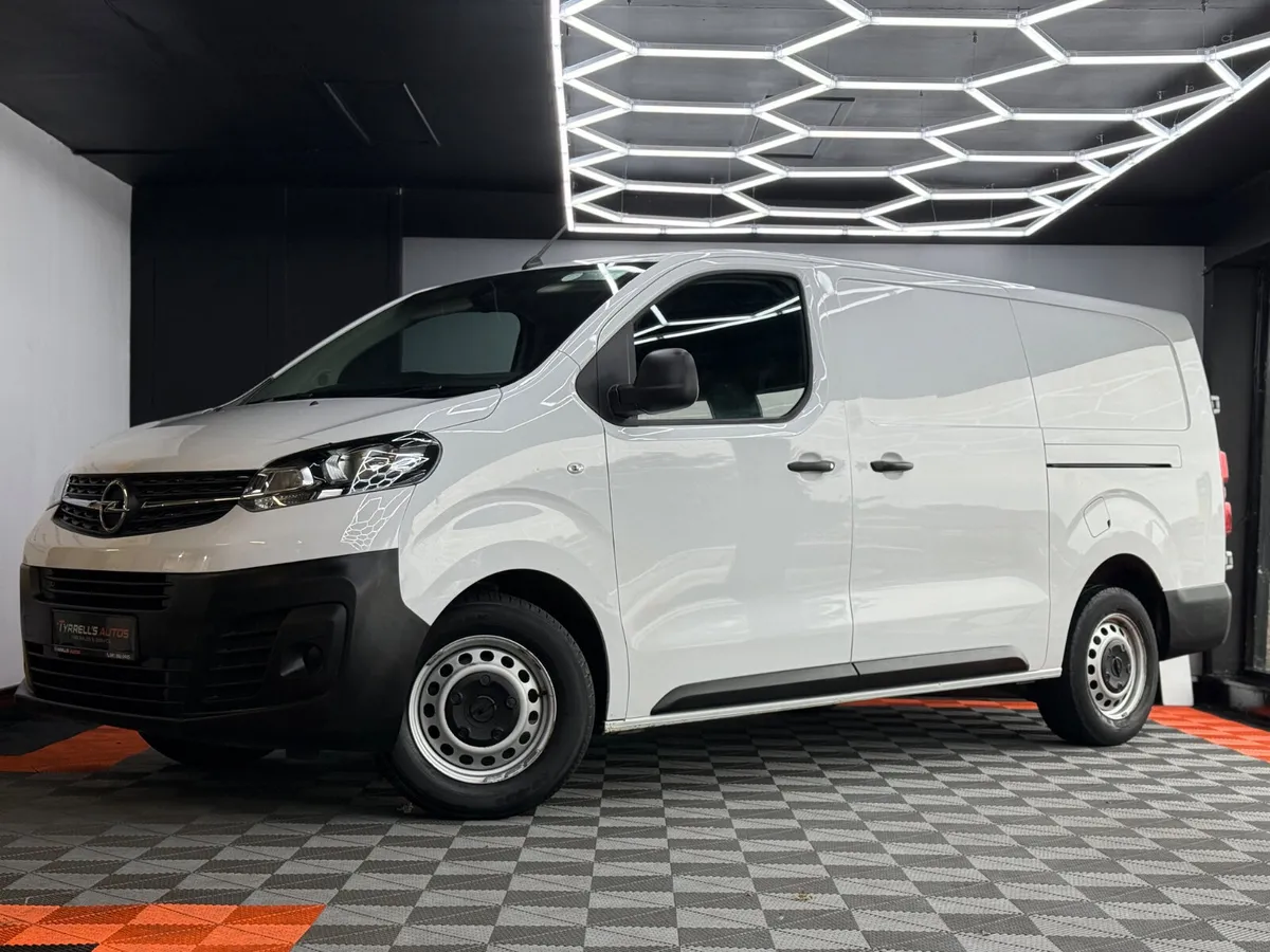 Opel Vivaro "LOW KMS" 1.5D LWB 2023 - Image 4