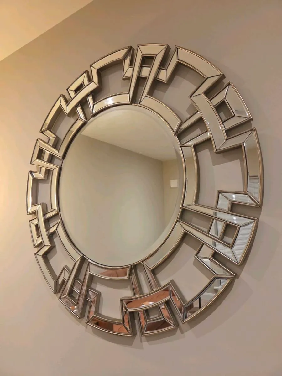 MIRROR - Image 1