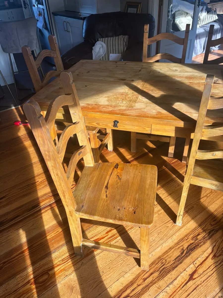 Kitchen table 6 chairs - Image 3