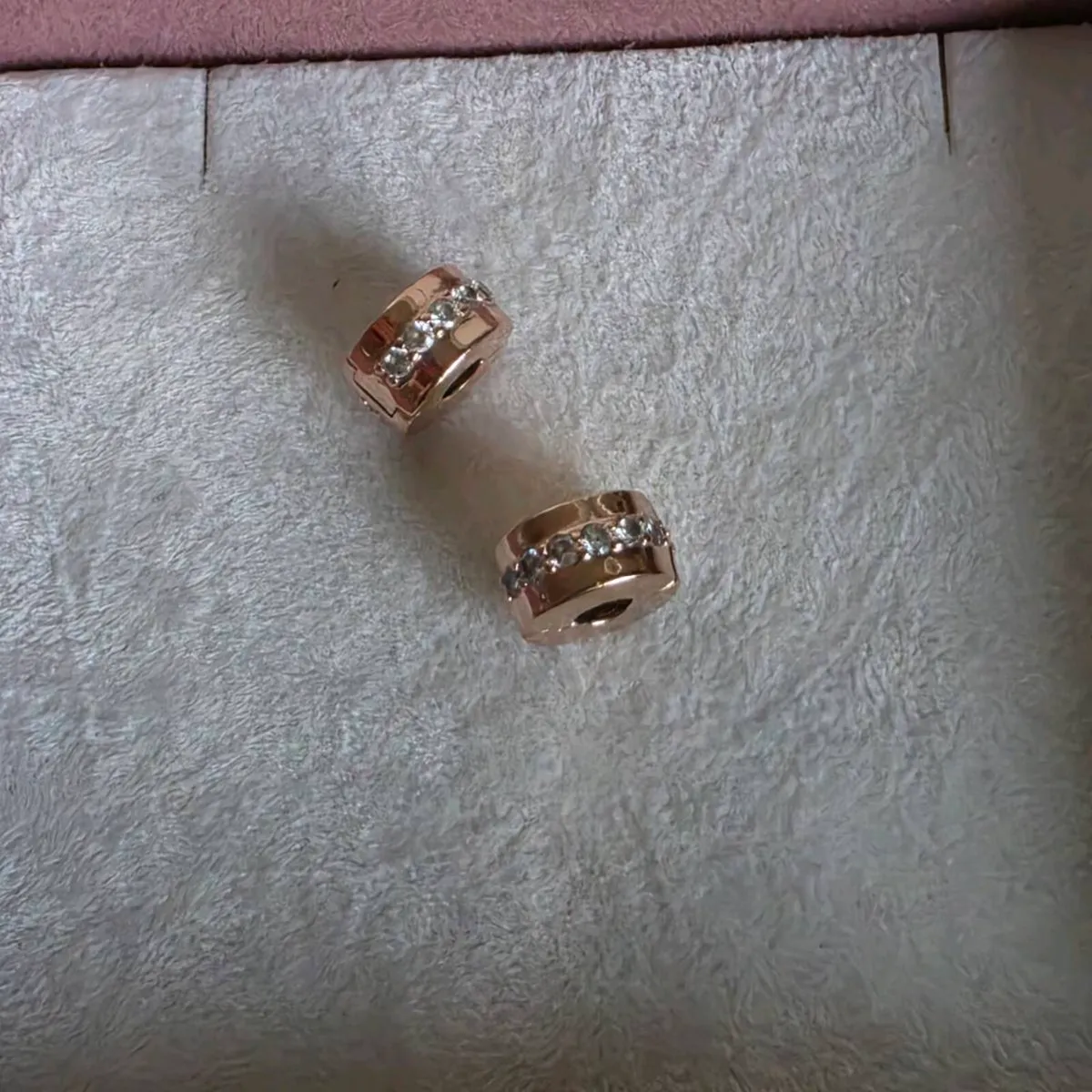 Pandora Rose Shining Path Clip with Clear Zirconia - Image 1