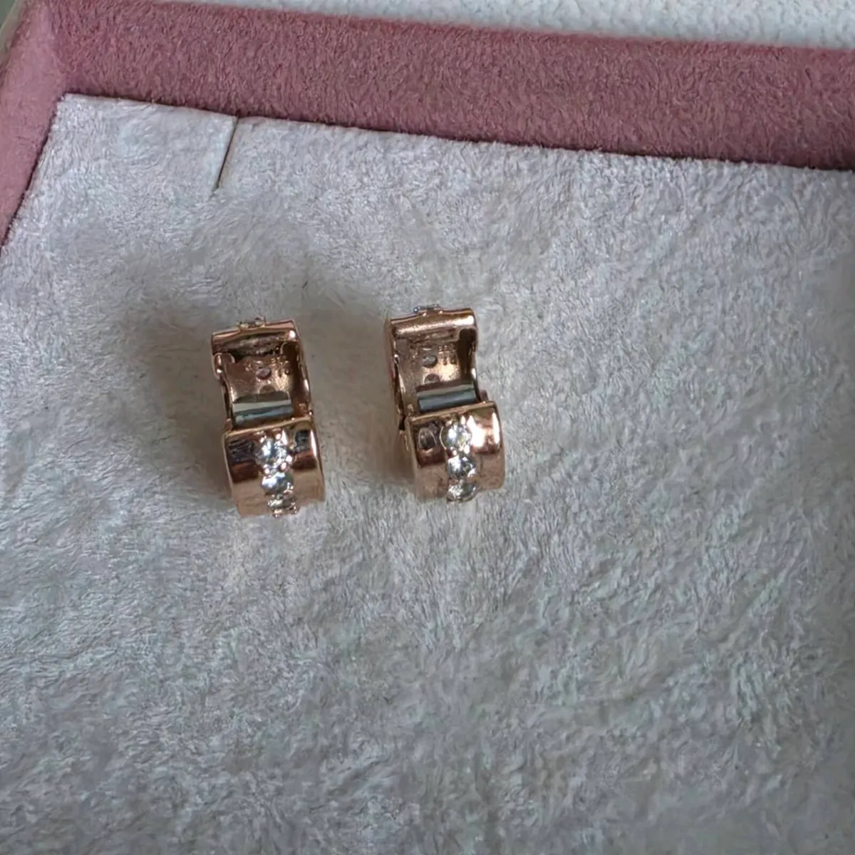 Pandora Rose Shining Path Clip with Clear Zirconia - Image 4