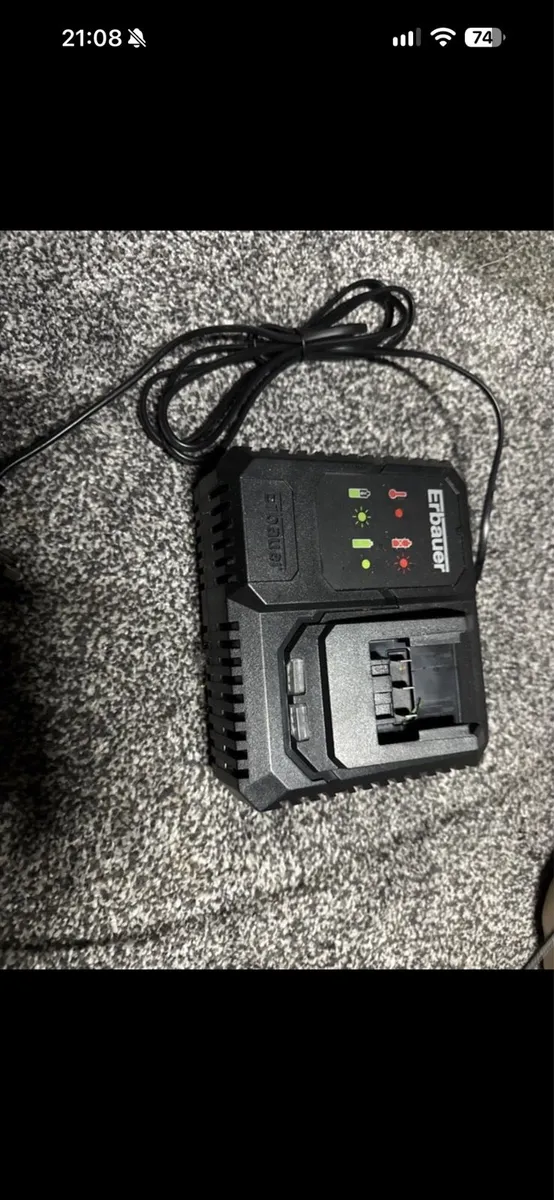 Erbauer charger - Image 1