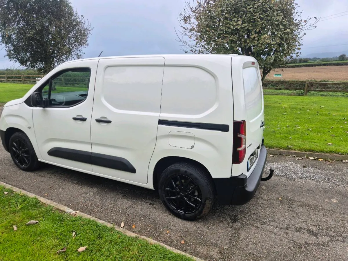 2020 Opel Combo 1.6hdi.double sliding doors. - Image 2
