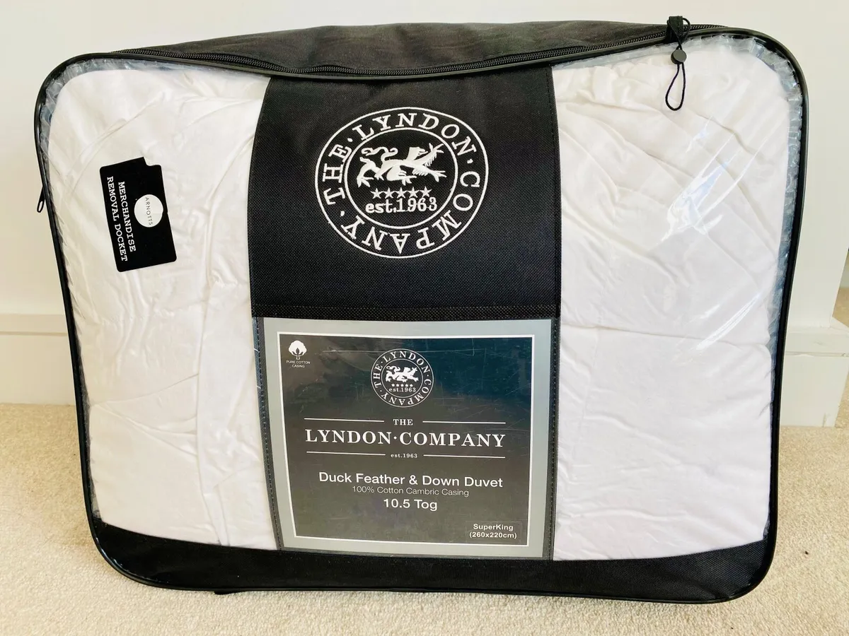 Brand new The Lyndon Company goose feather duvet - Image 1
