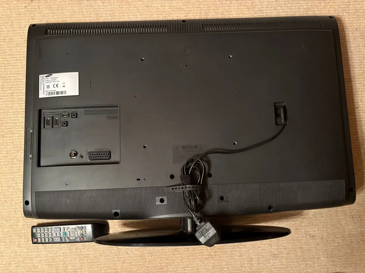 Samsung TV - Image 3