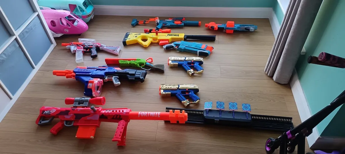 Nerf Guns